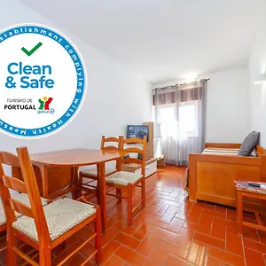 B14 - Heart Of Old Town Apartment