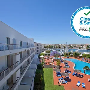 Marina Club Hotel
