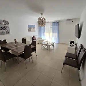  Apartment The Marine Place